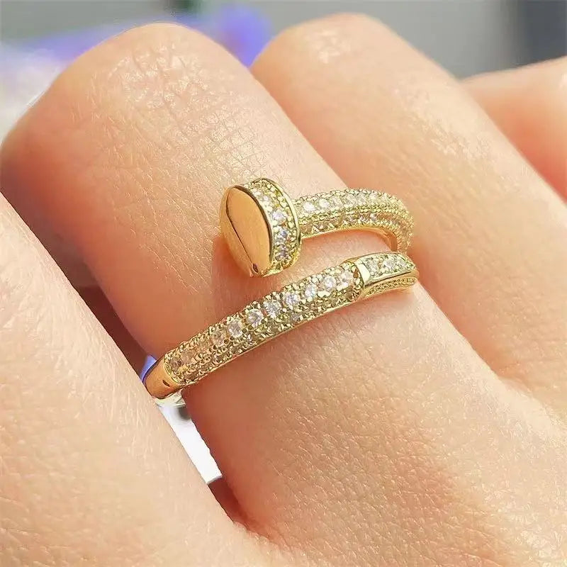Negleformet Ring | Sammen mot Brystkreft