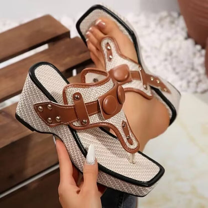 Camila™ – Vevde slip-on kilesandaler