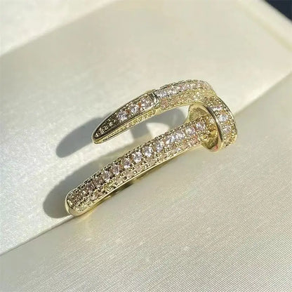 Negleformet Ring | Sammen mot Brystkreft