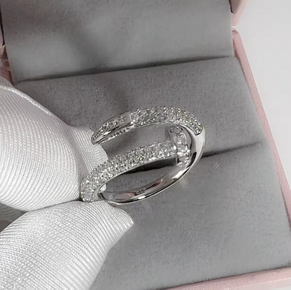 Negleformet Ring | Sammen mot Brystkreft